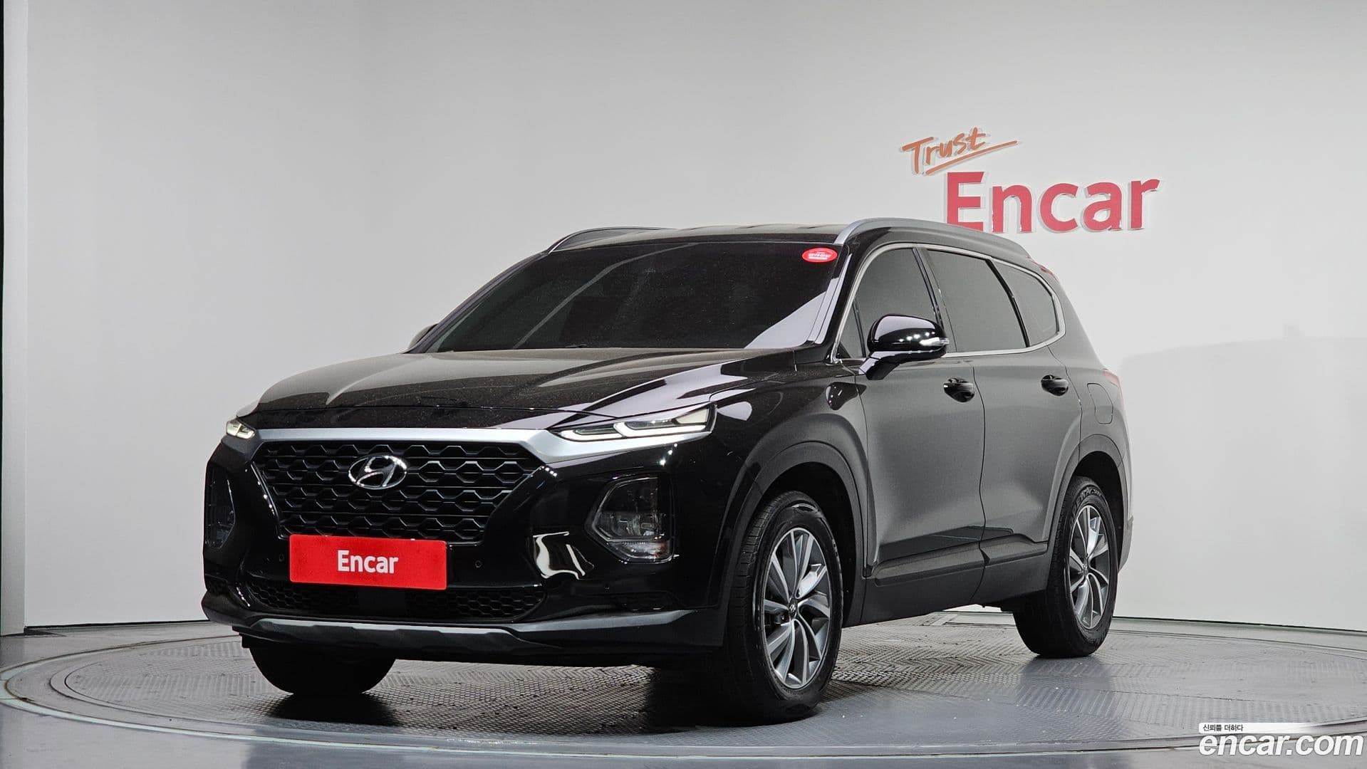 Main__Slider__Photo:Santafe Hyundai 2018.10-0