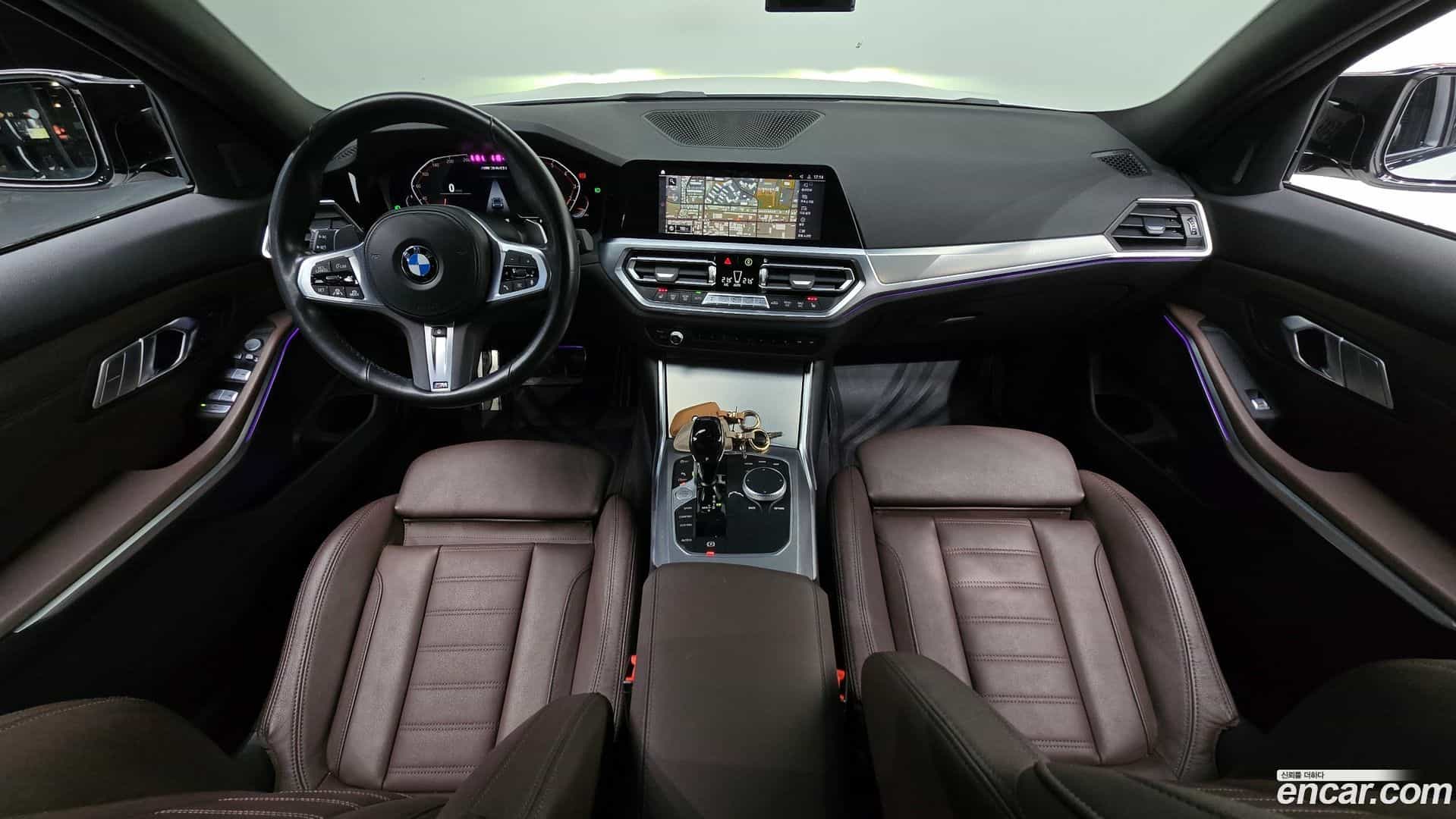 3-Series BMW 2022.3-INNER-007