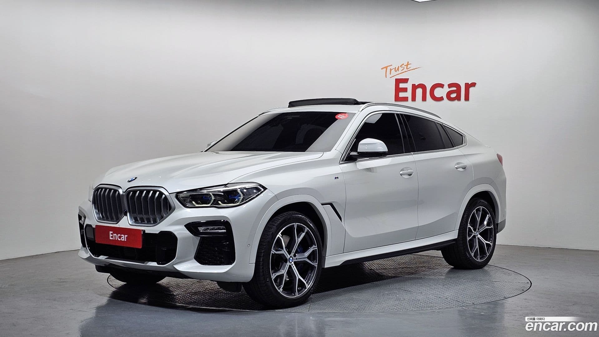 Main__Slider__Photo:X6 BMW 2021.1-0
