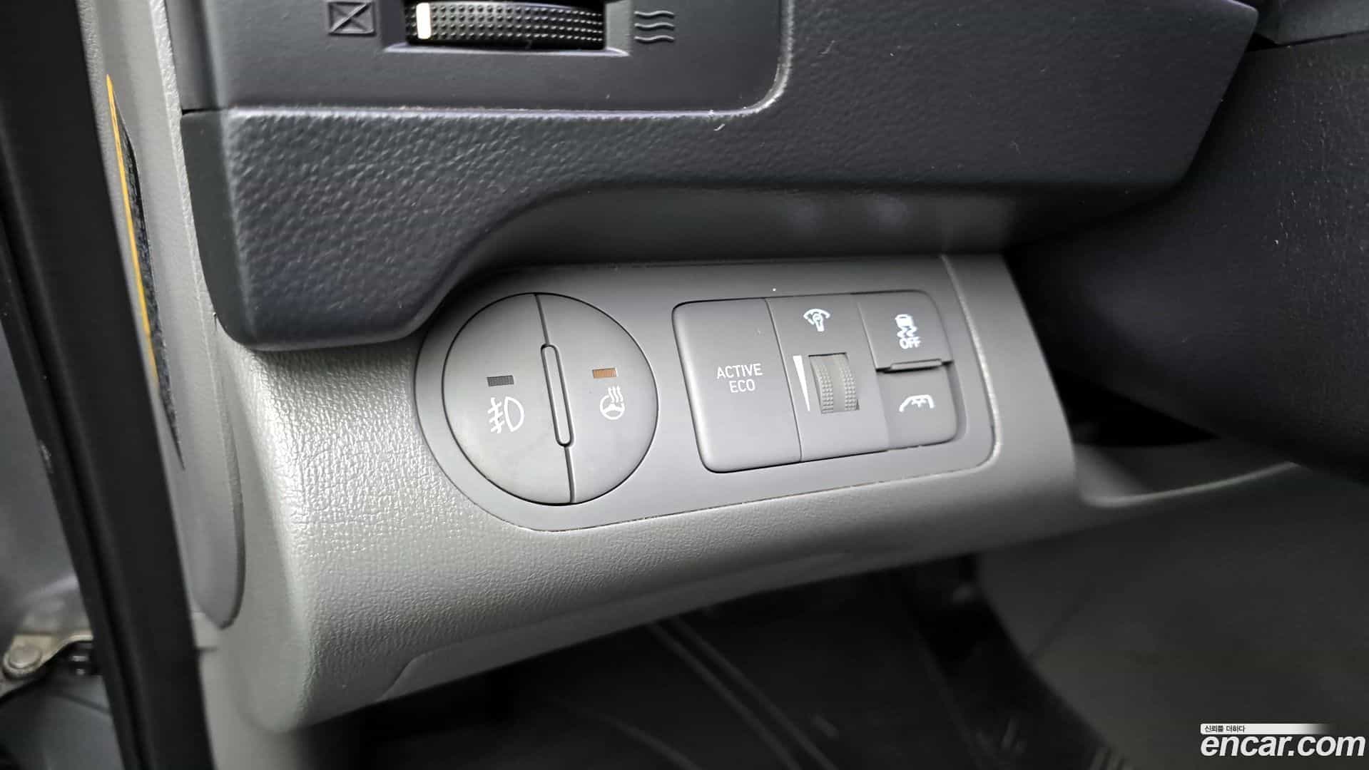 Starex Hyundai 2018.0-OPTION-017
