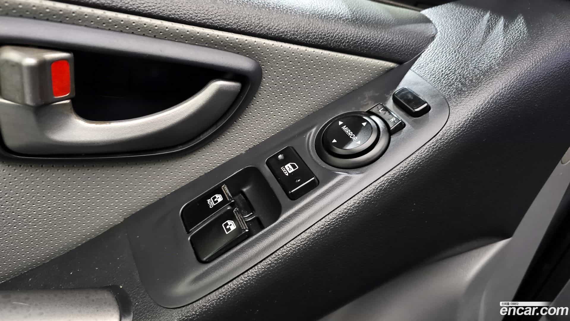 Starex Hyundai 2018.0-OPTION-021