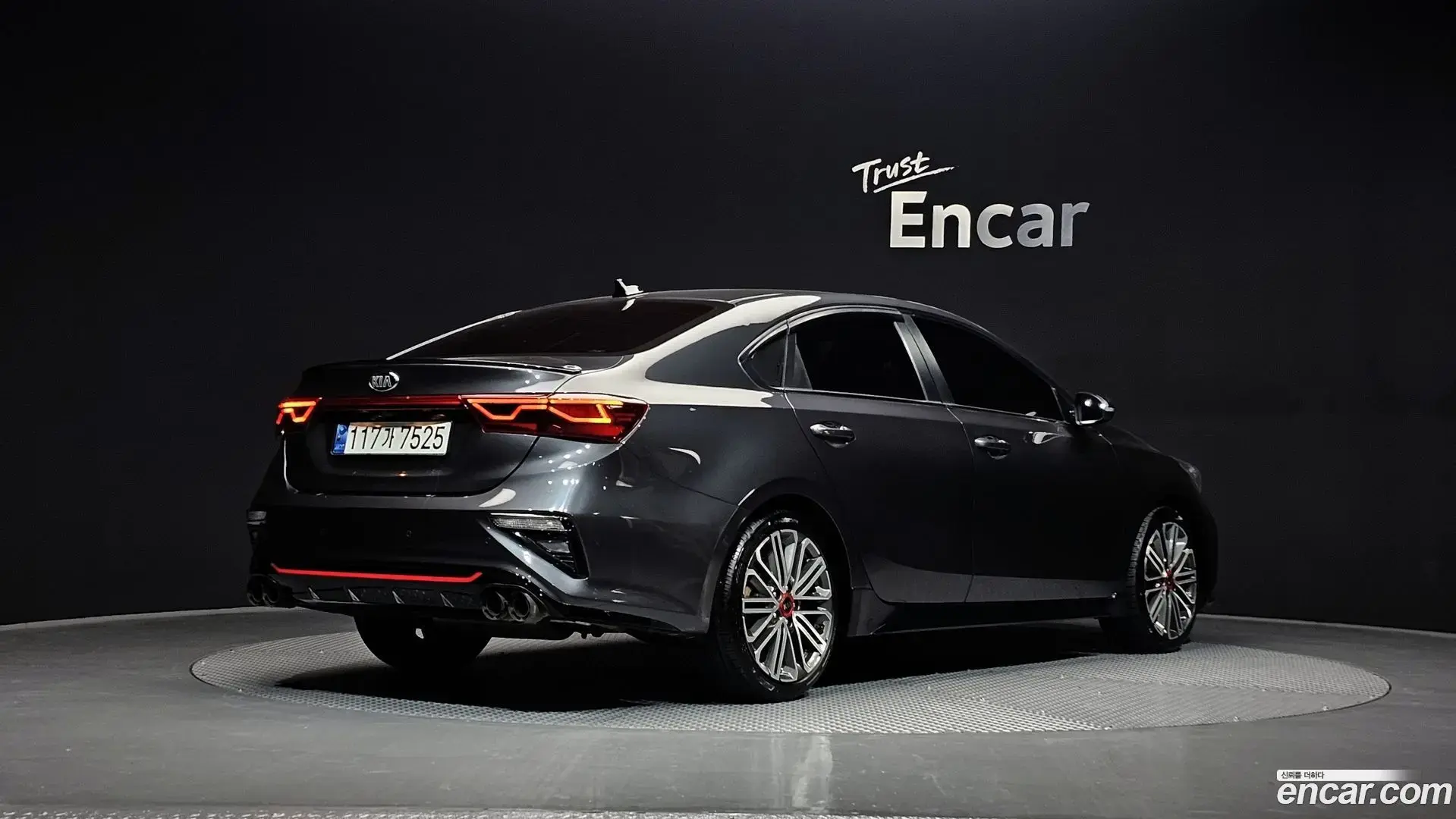 Main__Slider__Photo:K3 Kia 2019.2-1