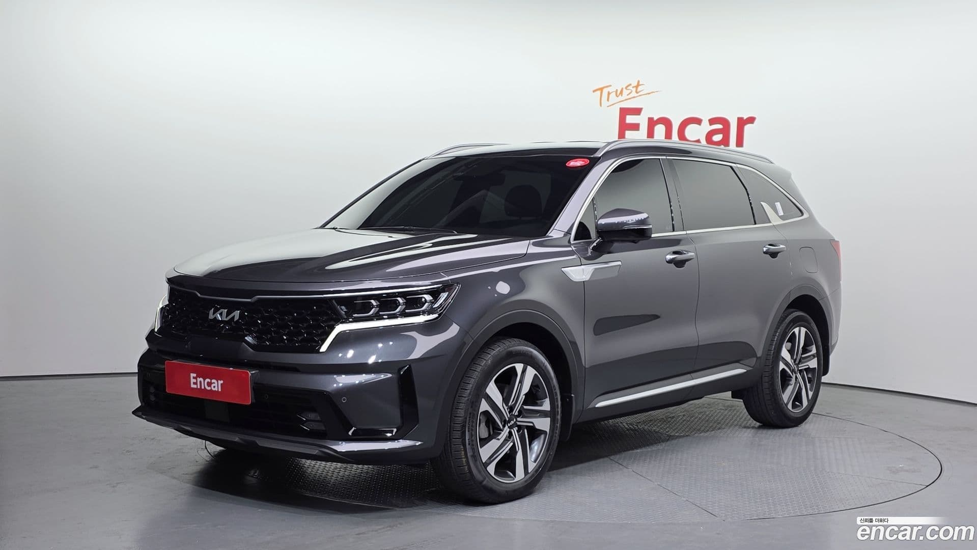 Main__Slider__Photo:Sorento Kia 2021.10-0