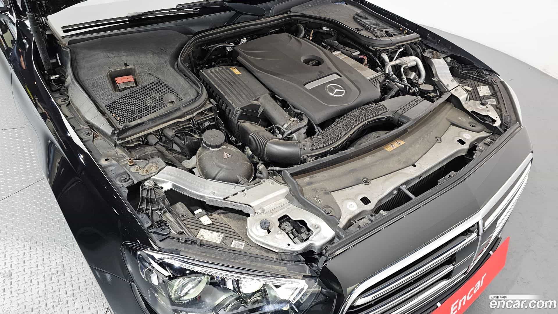 E-Class Mercedes-Benz 2022.3-INNER-006