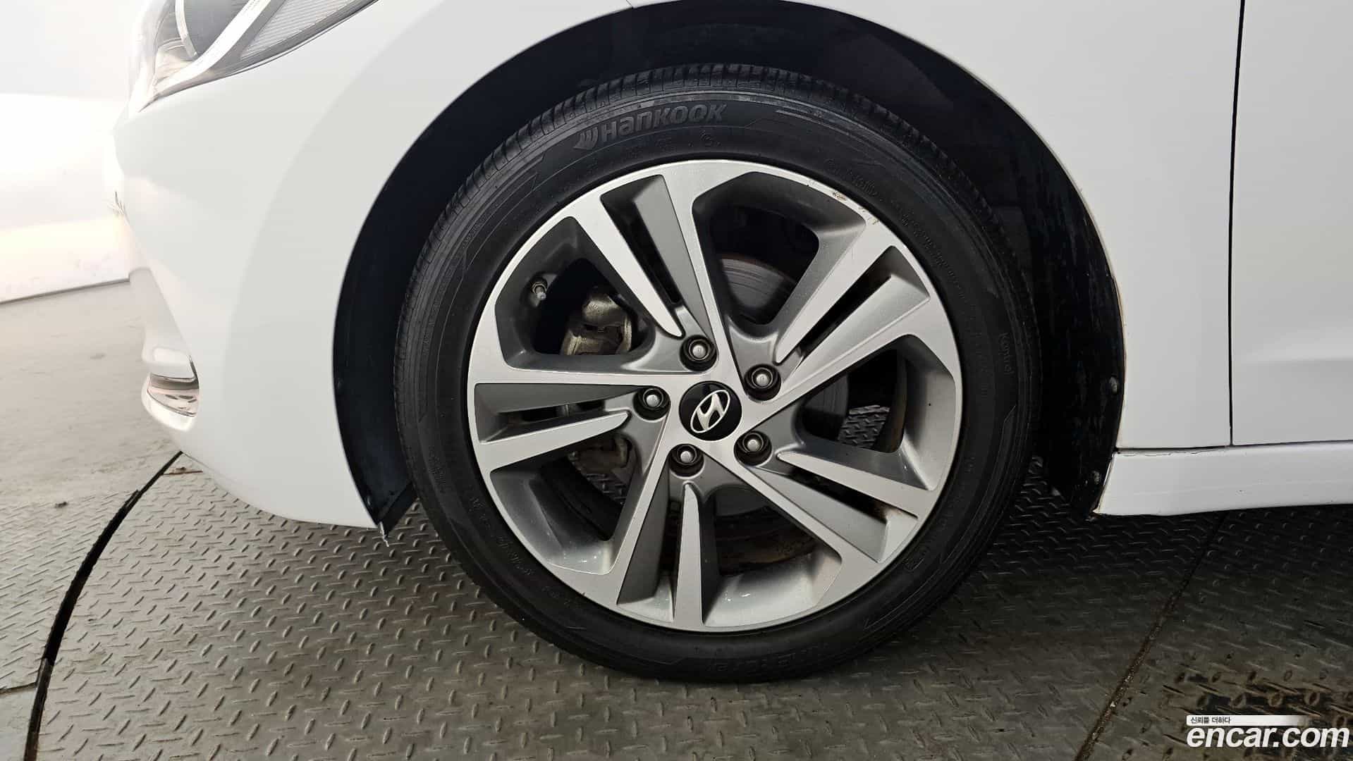 AVANTE Hyundai 2017.10-OUTER-005