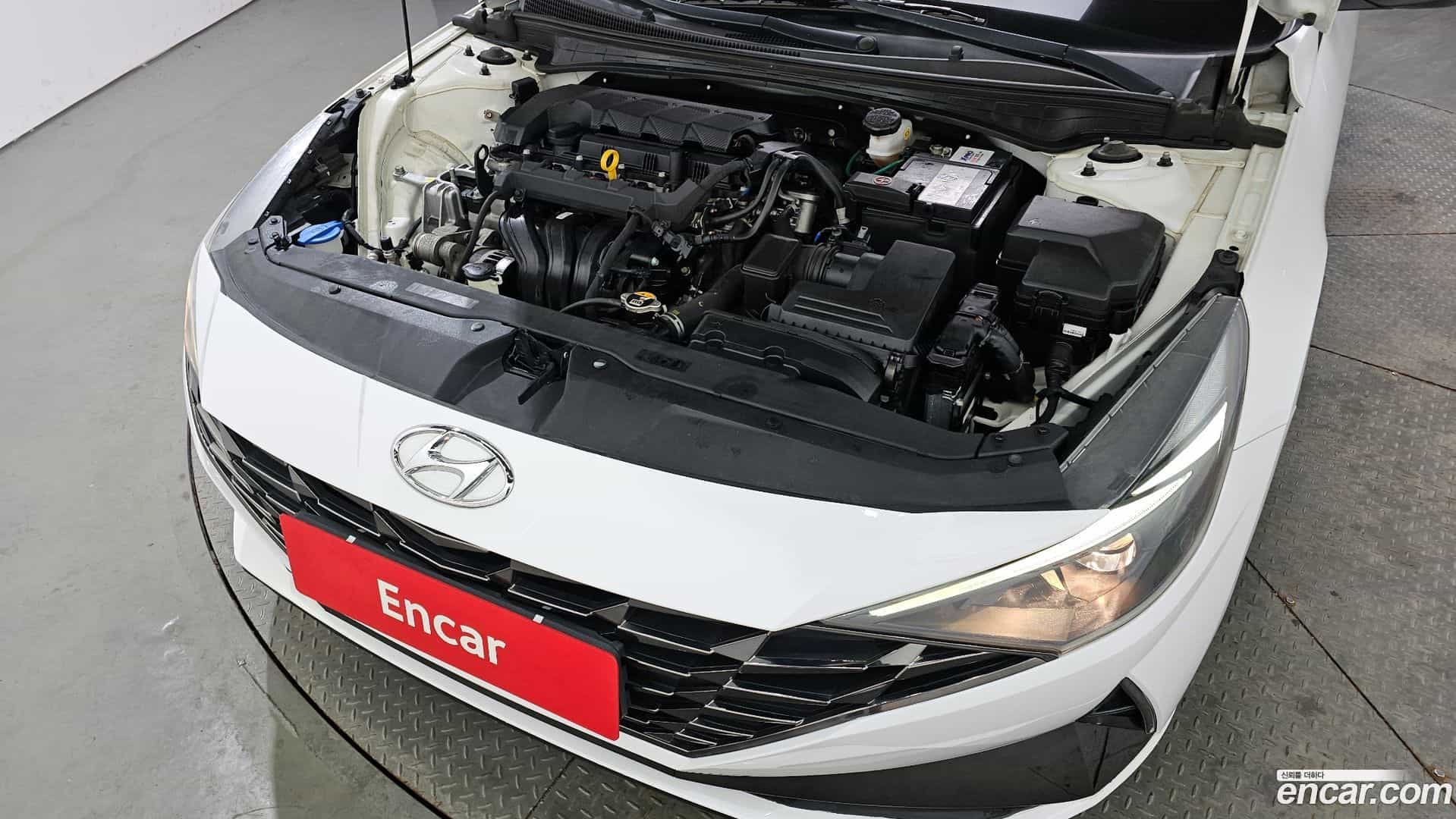 AVANTE Hyundai 2020.5-INNER-006