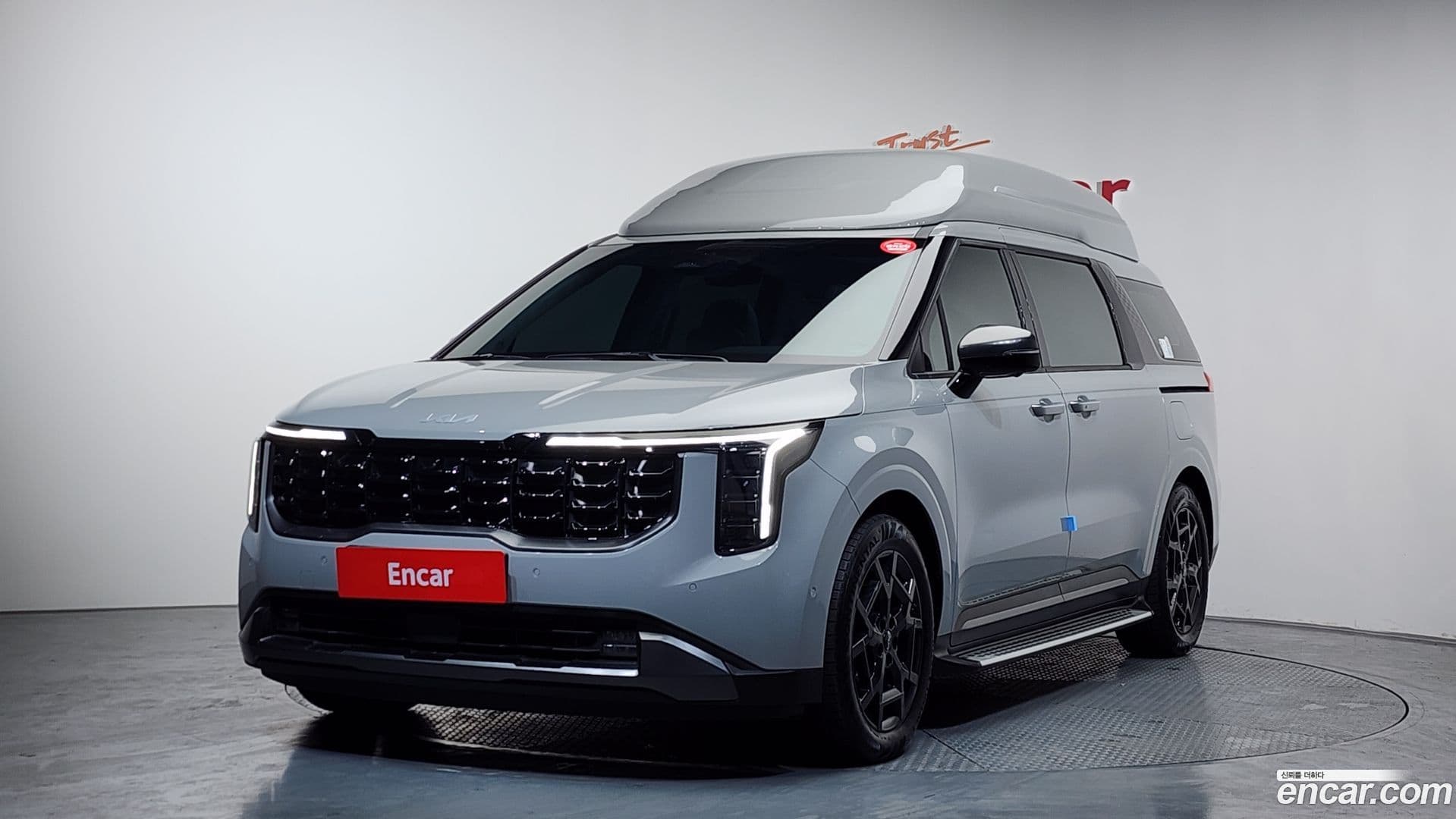 Main__Slider__Photo:Canival Kia 2024.10-0