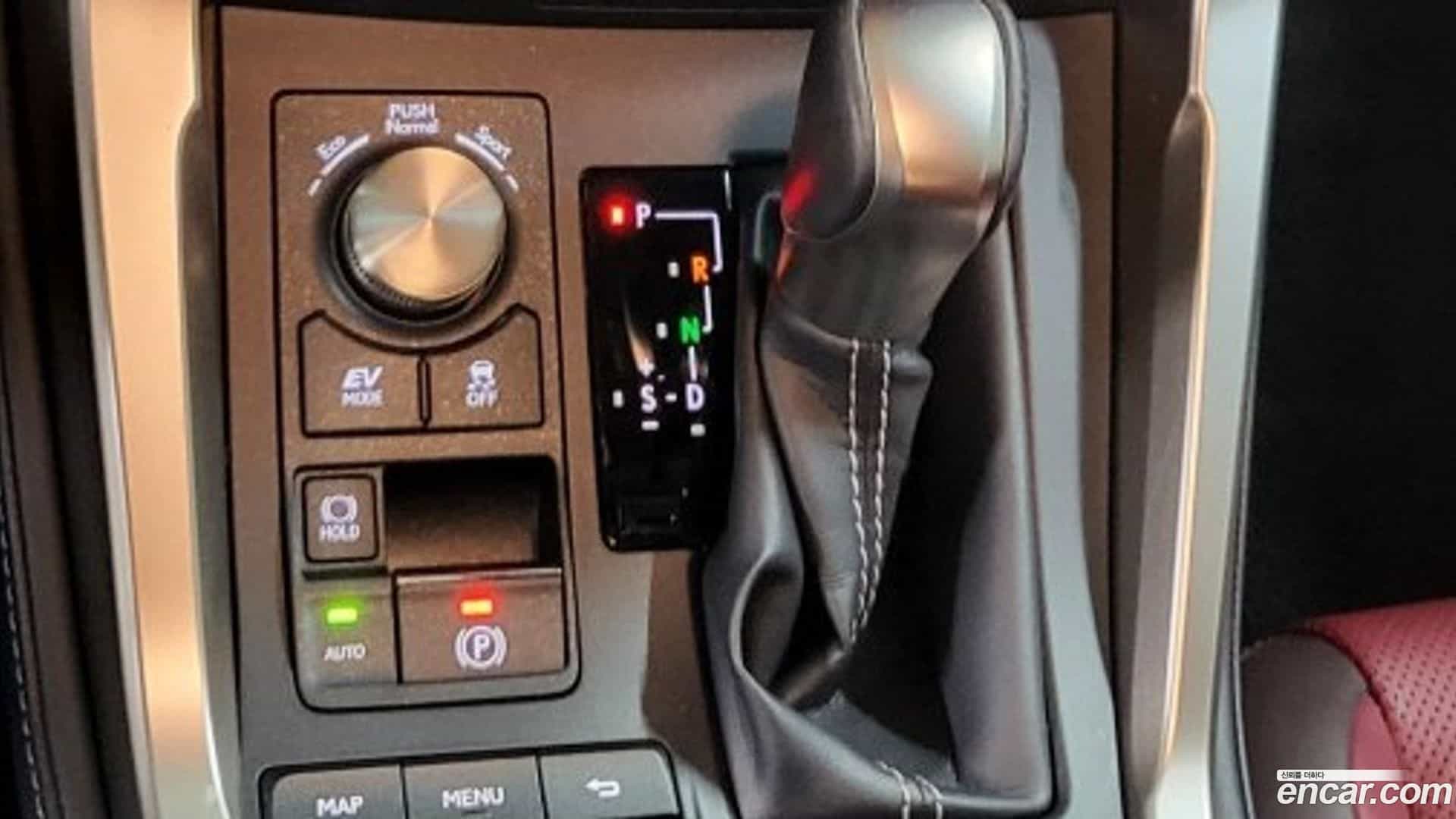 NX Lexus 2019.0-INNER-009