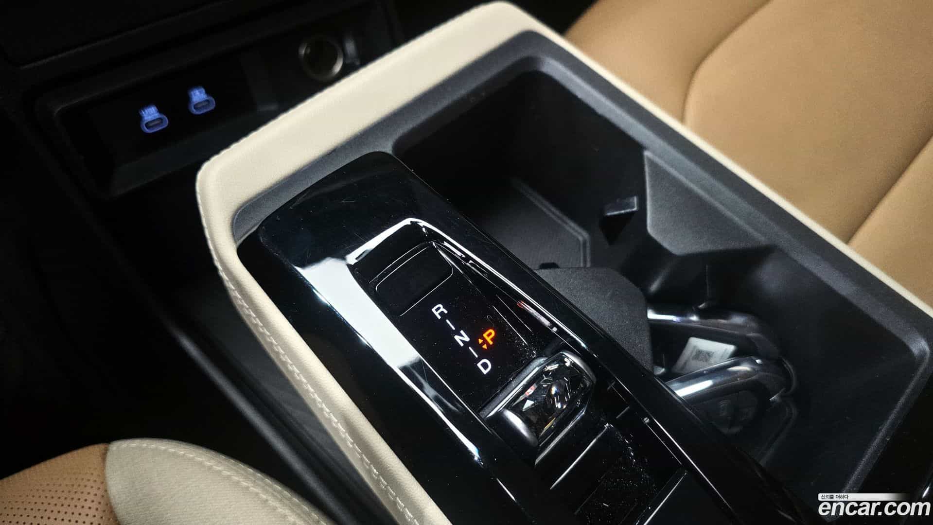 Actyon KG Mobility 2025.0-INNER-009