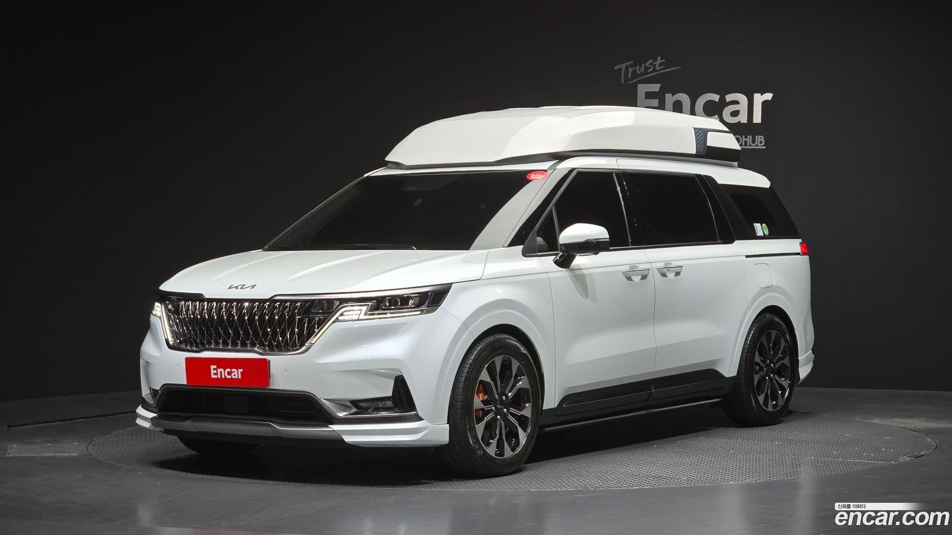 Main__Slider__Photo:Canival Kia 2022.6-0