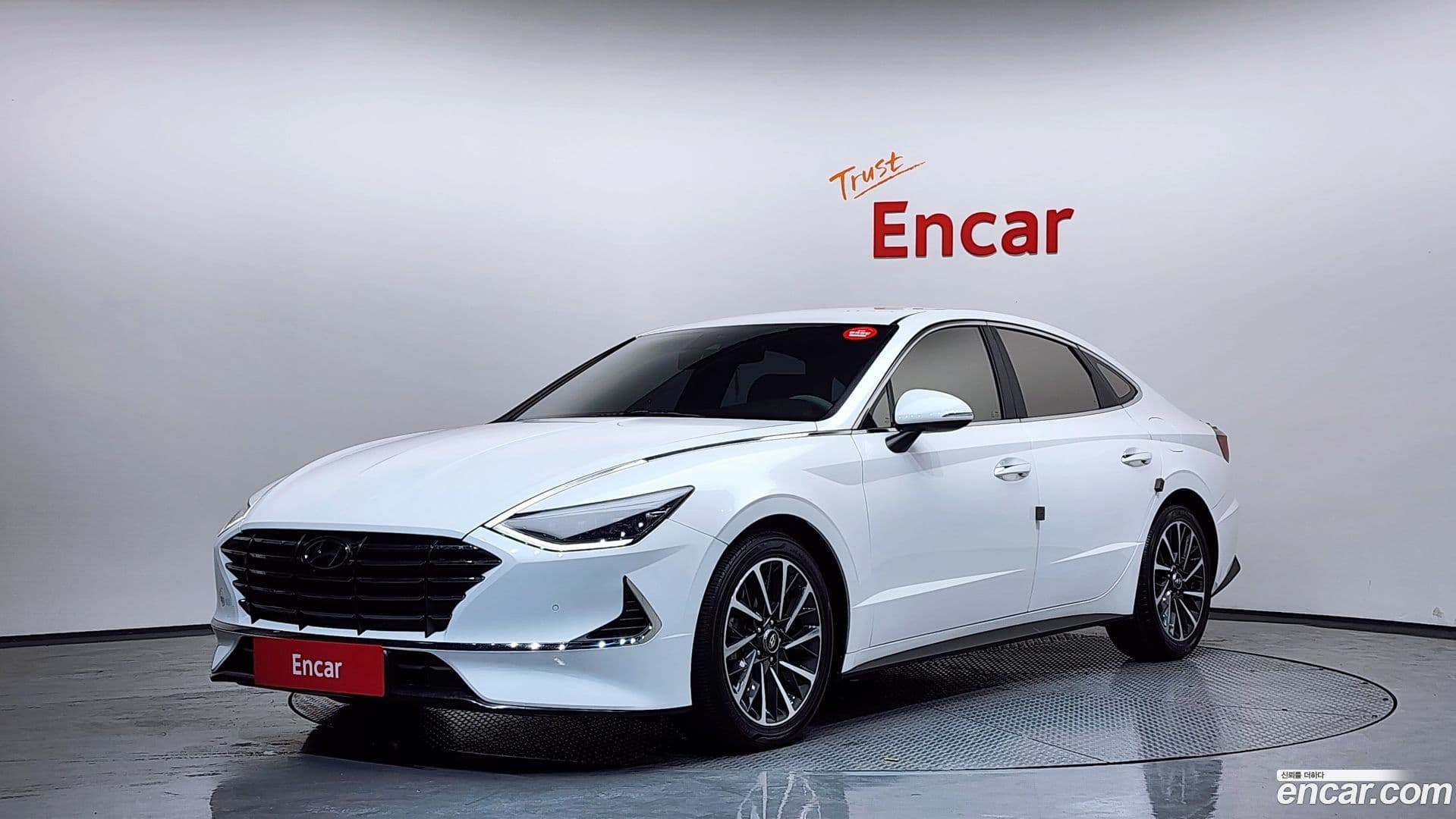 Main__Slider__Photo:Sonata Hyundai 2019.9-0