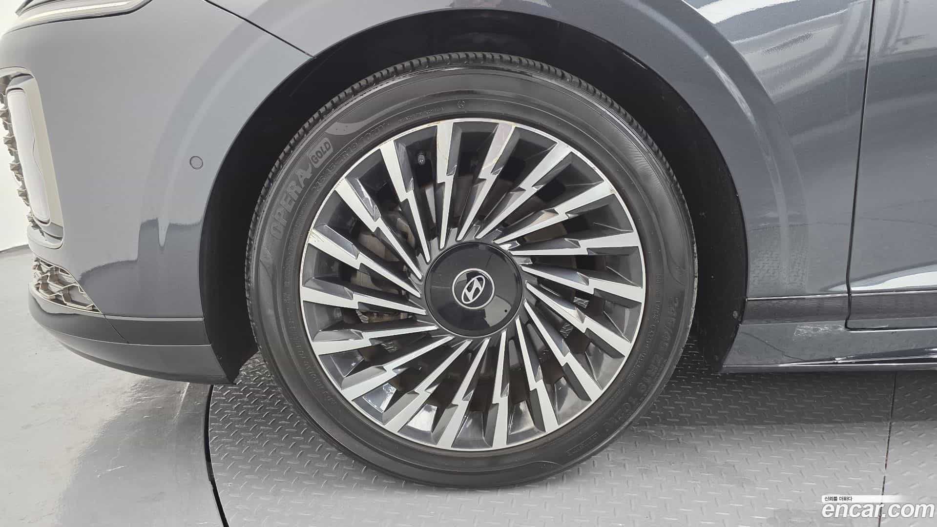 Grandeur Hyundai 2022.11-OUTER-005
