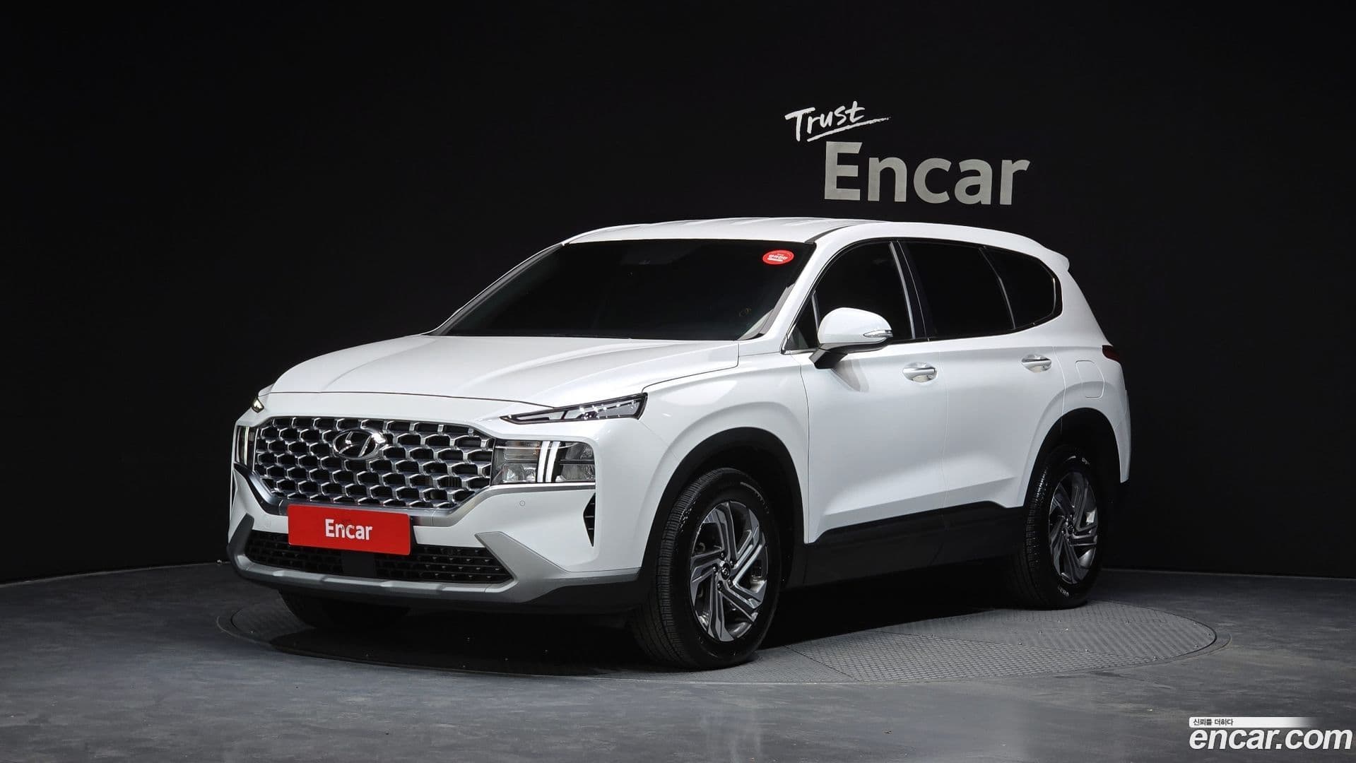 Main__Slider__Photo:Santafe Hyundai 2021.3-0