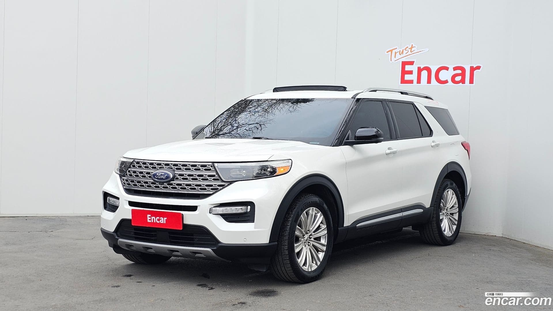 Main__Slider__Photo:Explorer Ford 2020.0-0