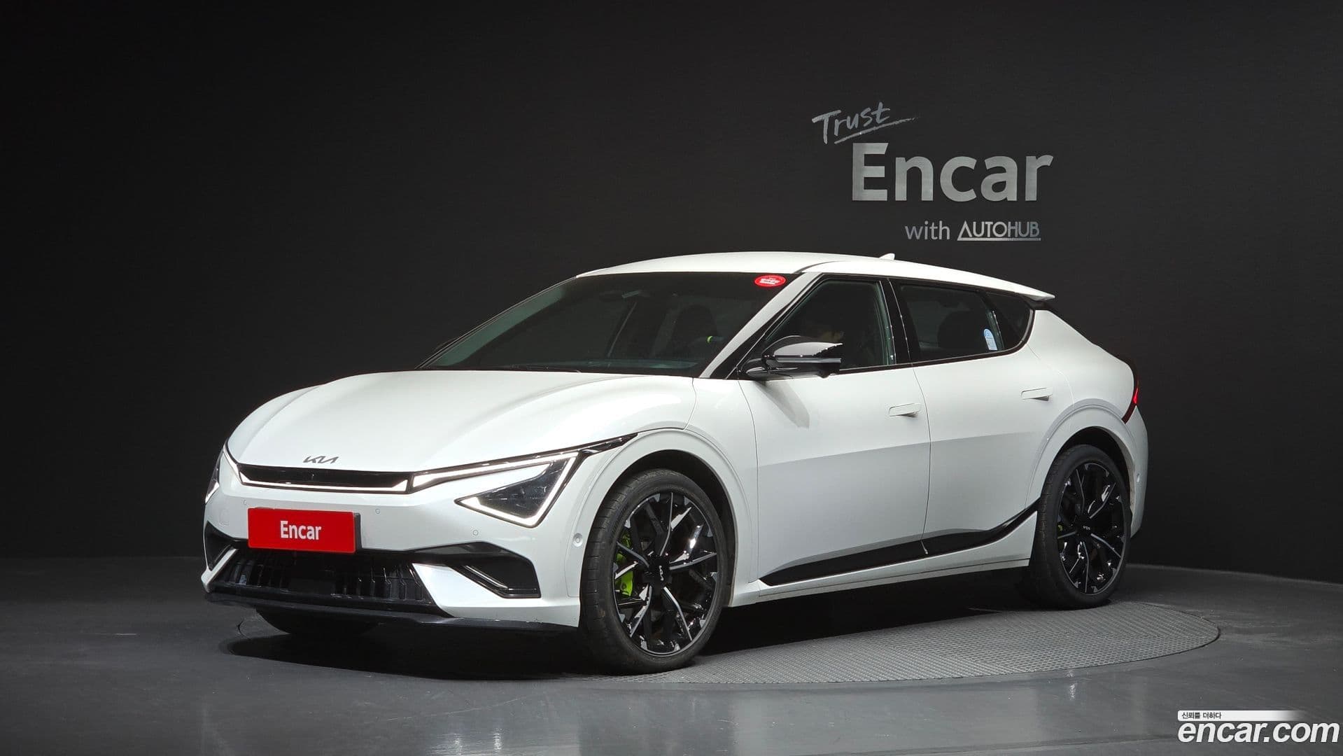 Main__Slider__Photo:EV6 Kia 2025.1-0