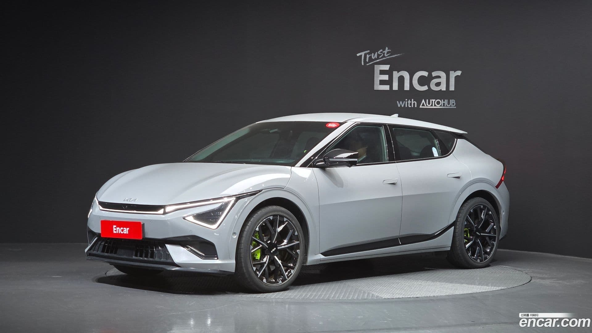Main__Slider__Photo:EV6 Kia 2025.2-0