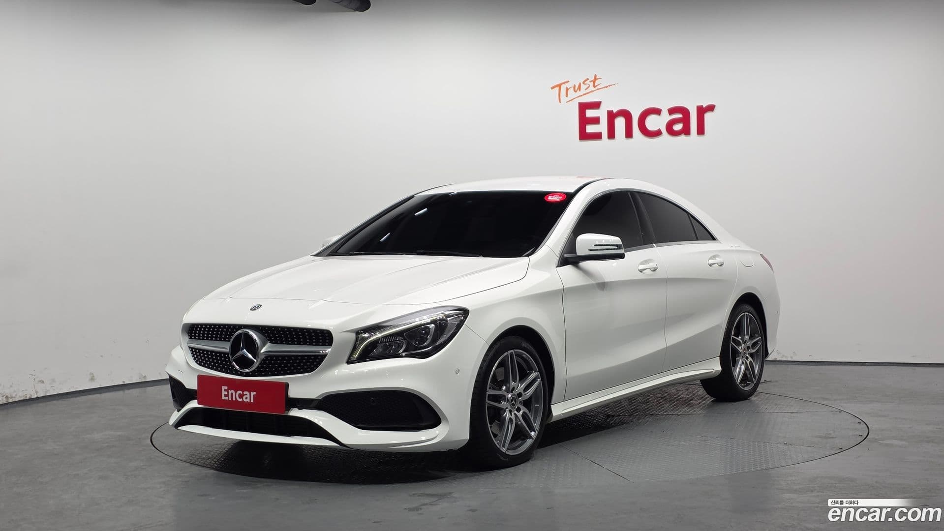 Main__Slider__Photo:CLA-Class Mercedes-Benz 2018.7-0