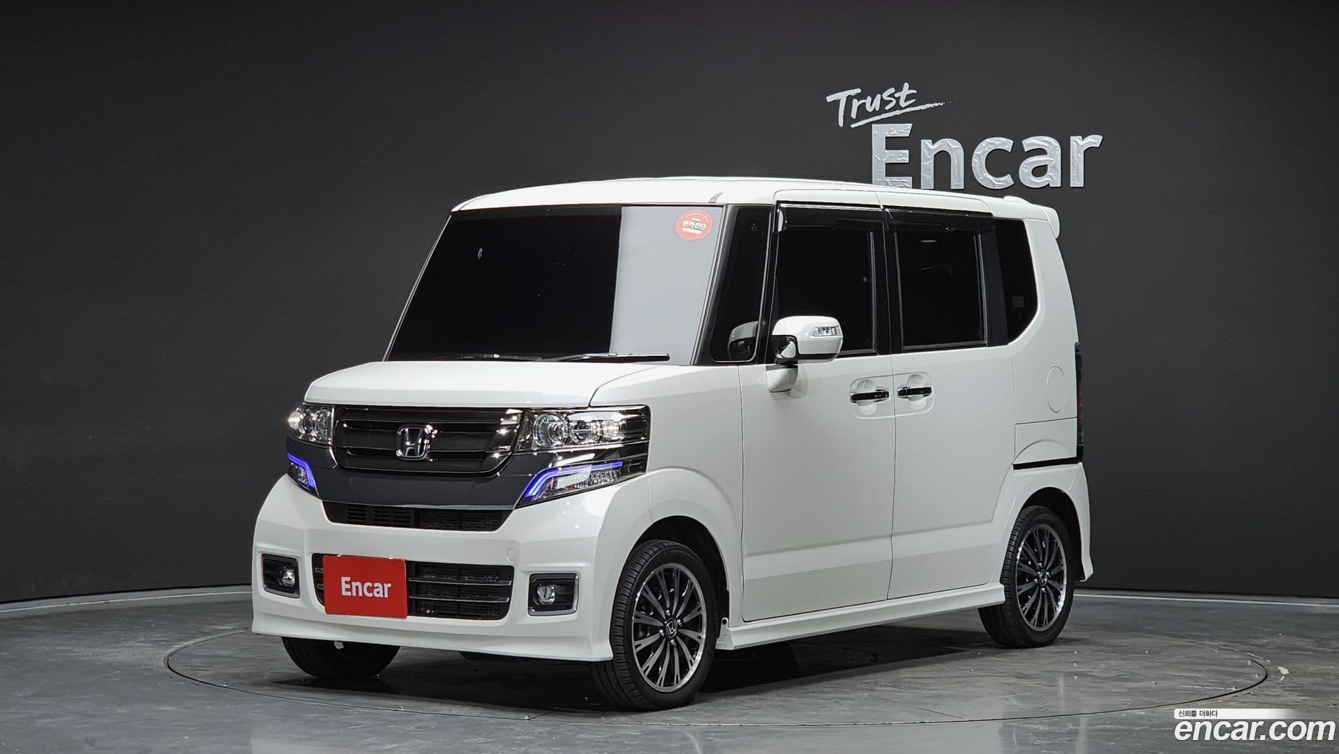 Main__Slider__Photo:N-BOX Honda 2016.6-0