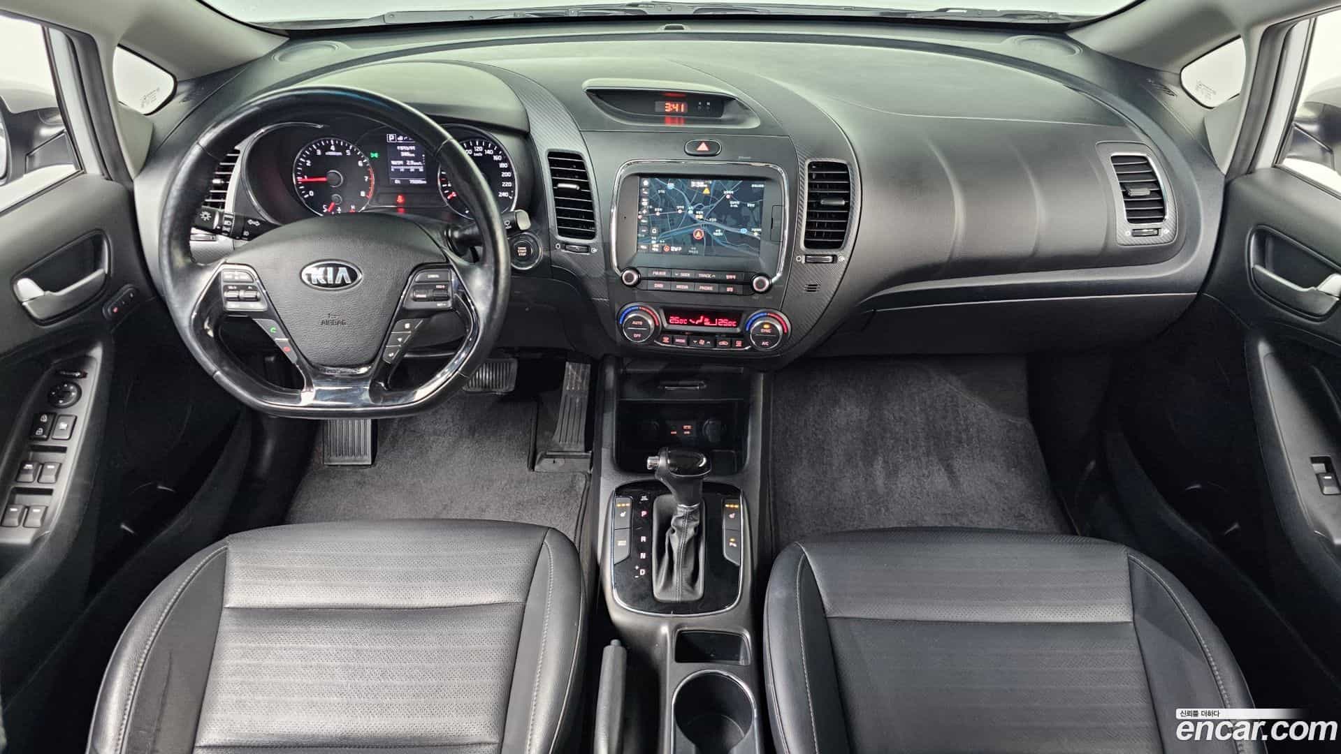 K3 Kia 2016.1-INNER-007