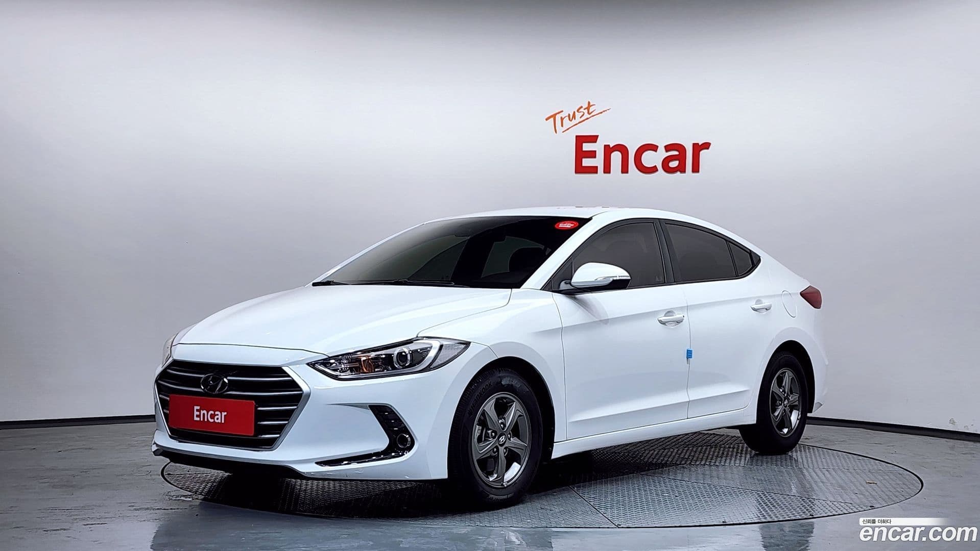 Main__Slider__Photo:AVANTE Hyundai 2016.2-0