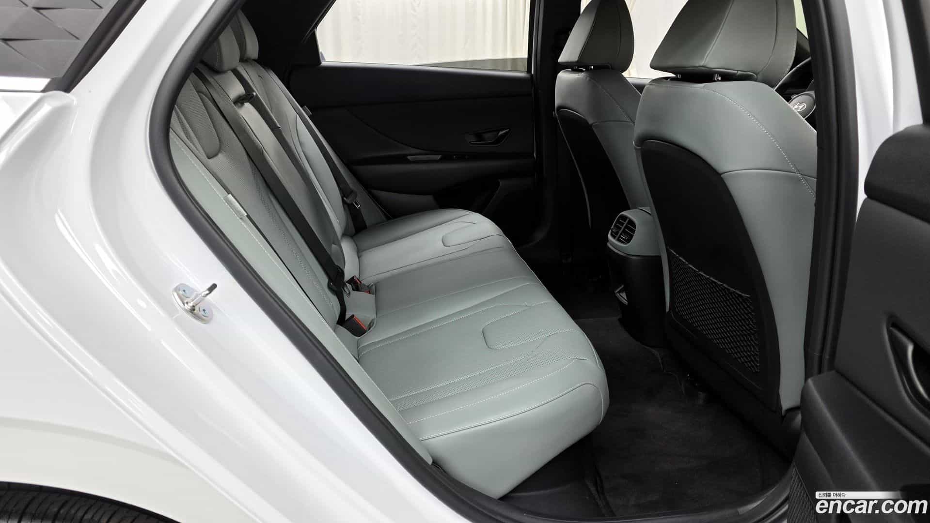 AVANTE Hyundai 2025.10-OPTION-016