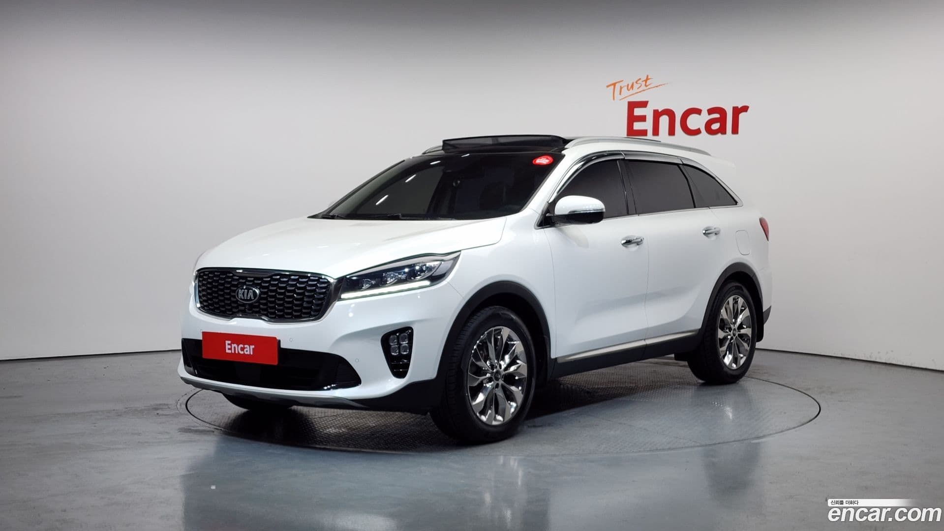 Main__Slider__Photo:Sorento Kia 2019.0-0