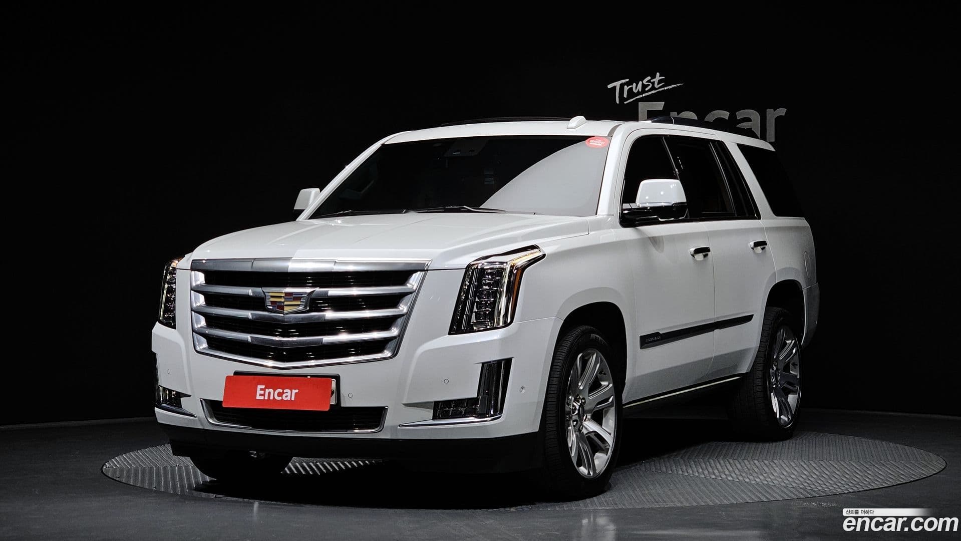 Main__Slider__Photo:Escalade Cadillac 2020.10-0