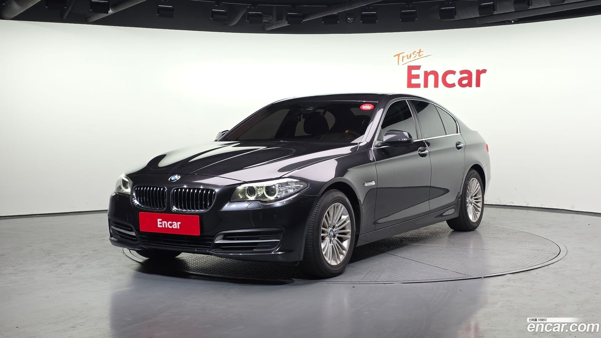 Main__Slider__Photo:5-Series BMW 2015.2-0