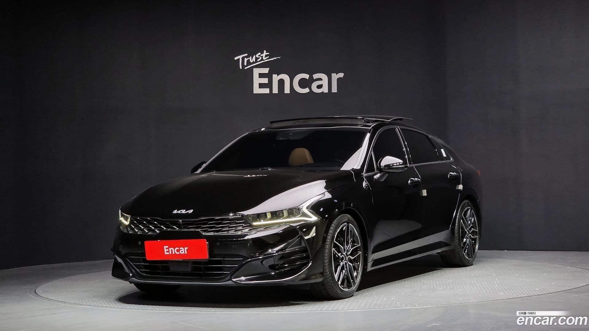 Main__Slider__Photo:K5 Kia 2021.10-0