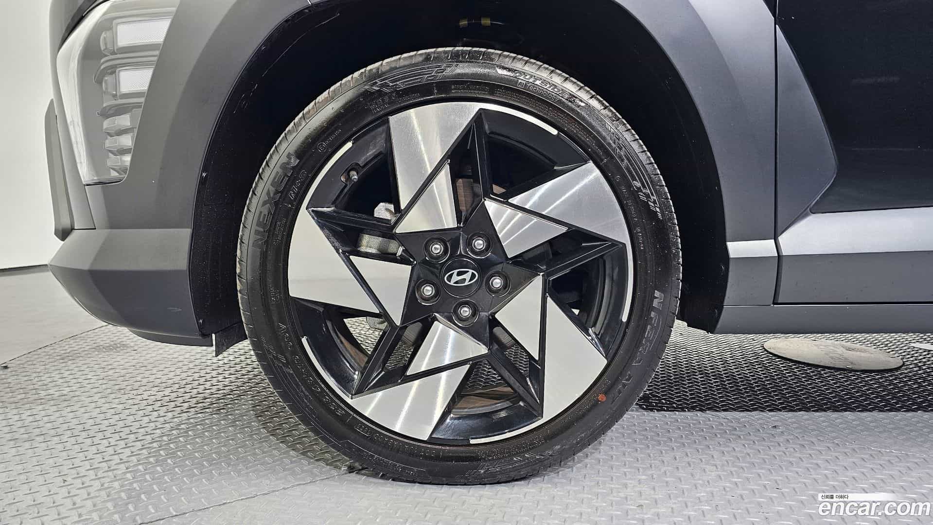 Kona Hyundai 2023.11-OUTER-005