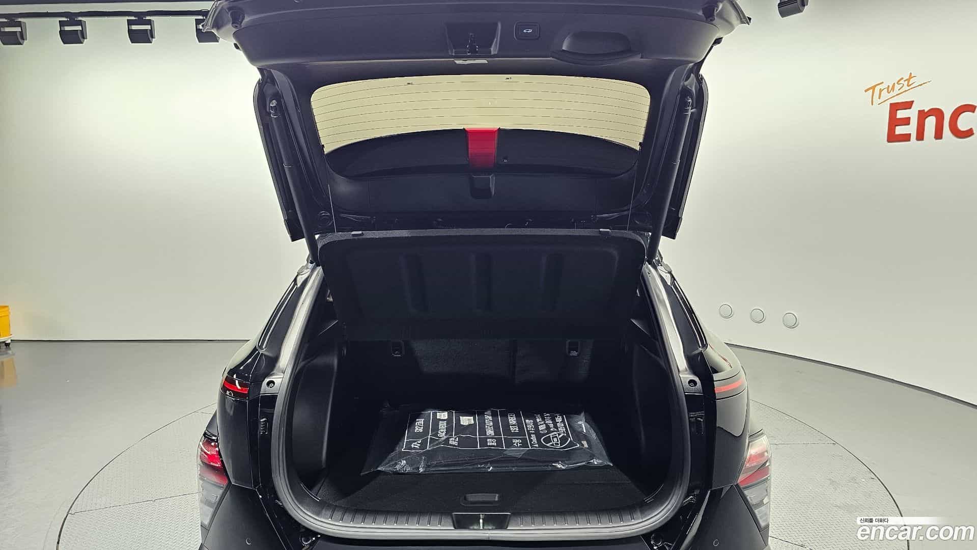 Kona Hyundai 2023.11-OPTION-024