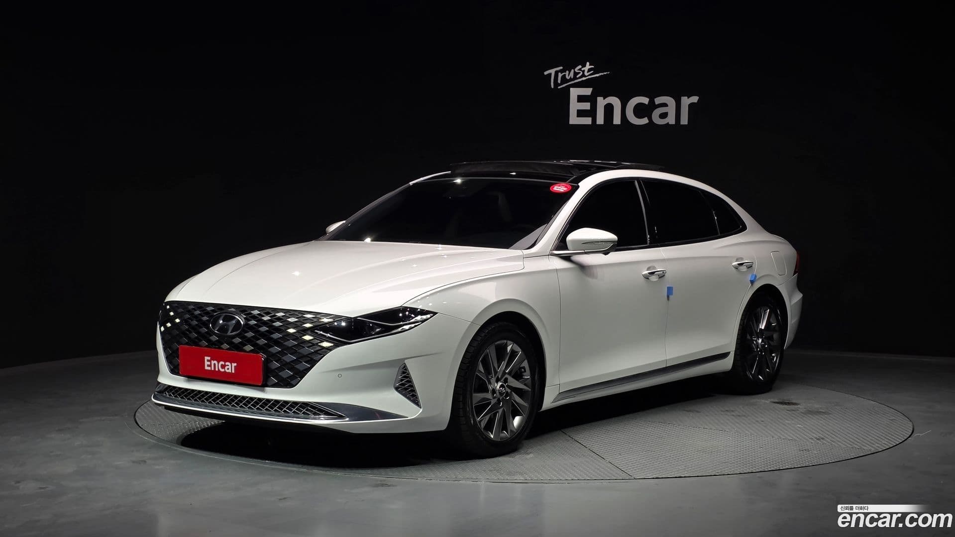 Main__Slider__Photo:Grandeur Hyundai 2020.7-0