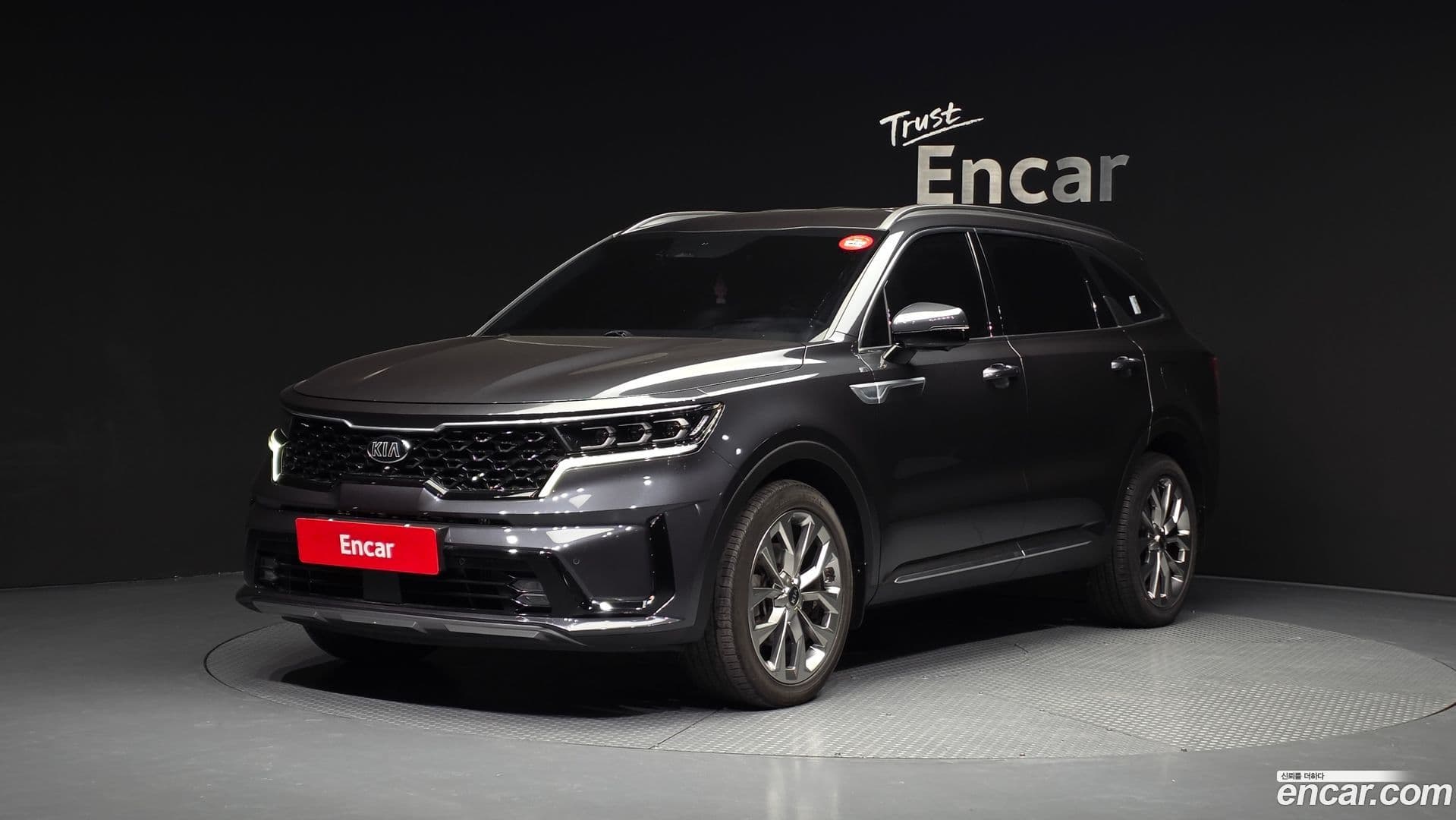 Main__Slider__Photo:Sorento Kia 2020.5-0