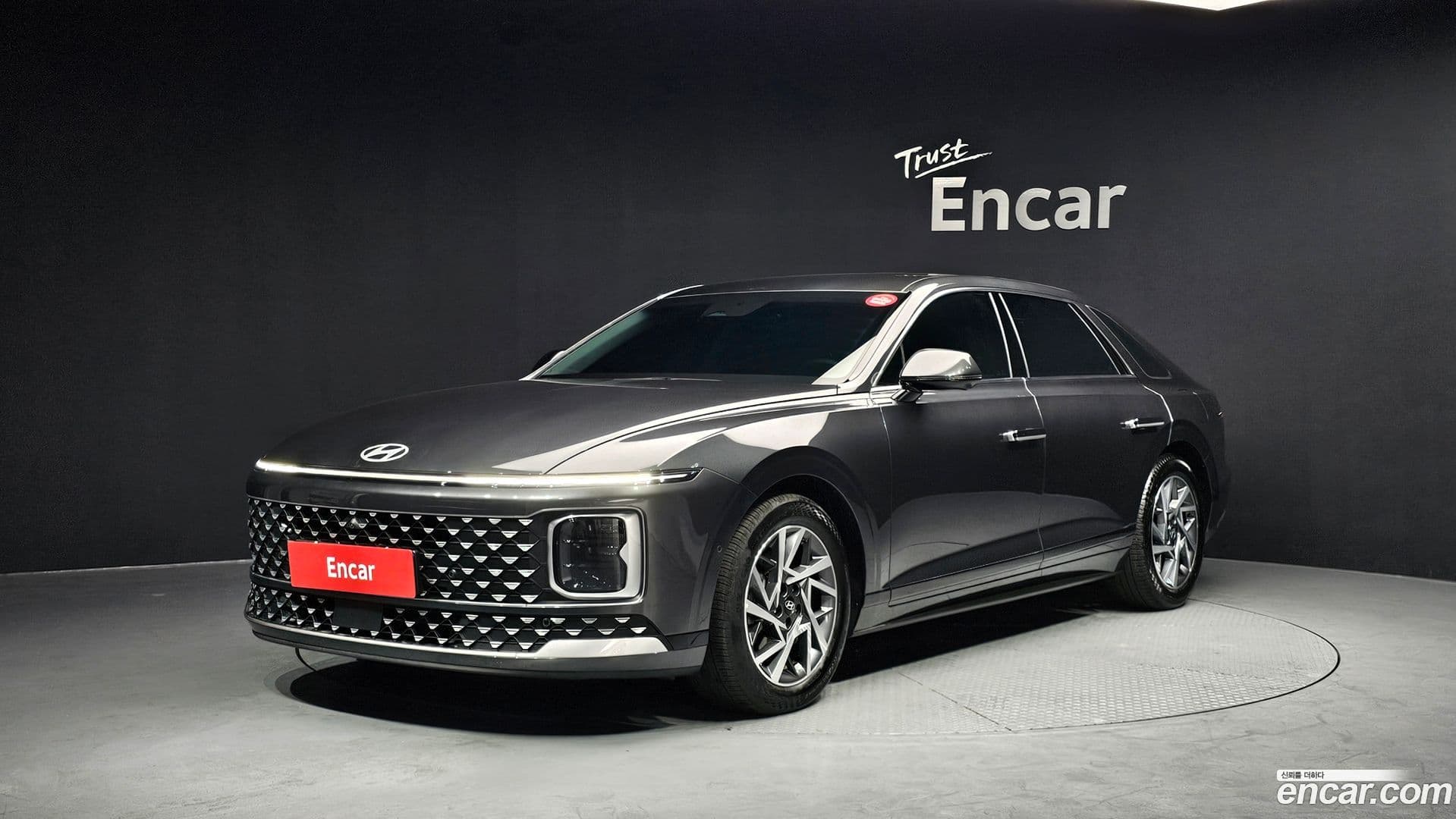Main__Slider__Photo:Grandeur Hyundai 2025.3-0