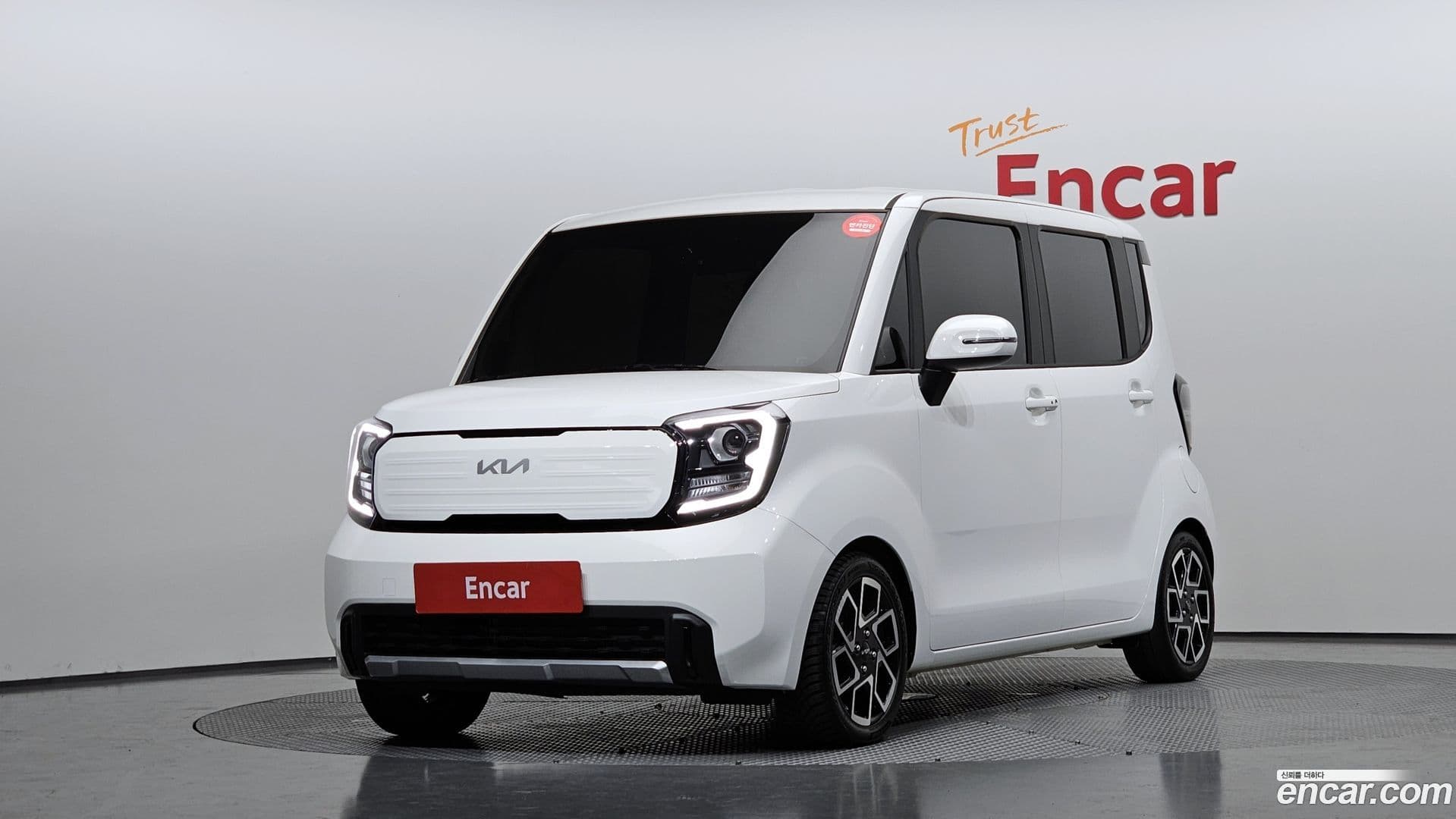Main__Slider__Photo:RAY Kia 2024.3-0