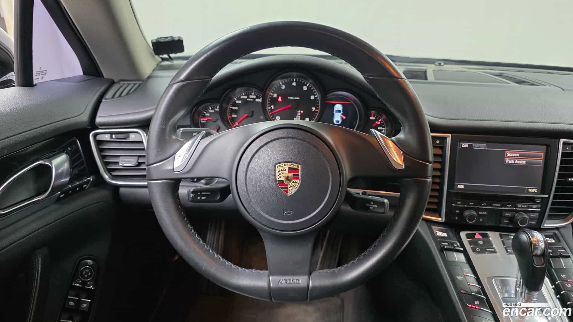 Panamera Porsche 2011.6-OPTION-017