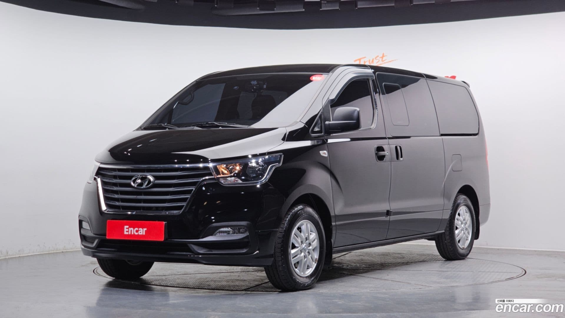 Main__Slider__Photo:Starex Hyundai 2019.4-0