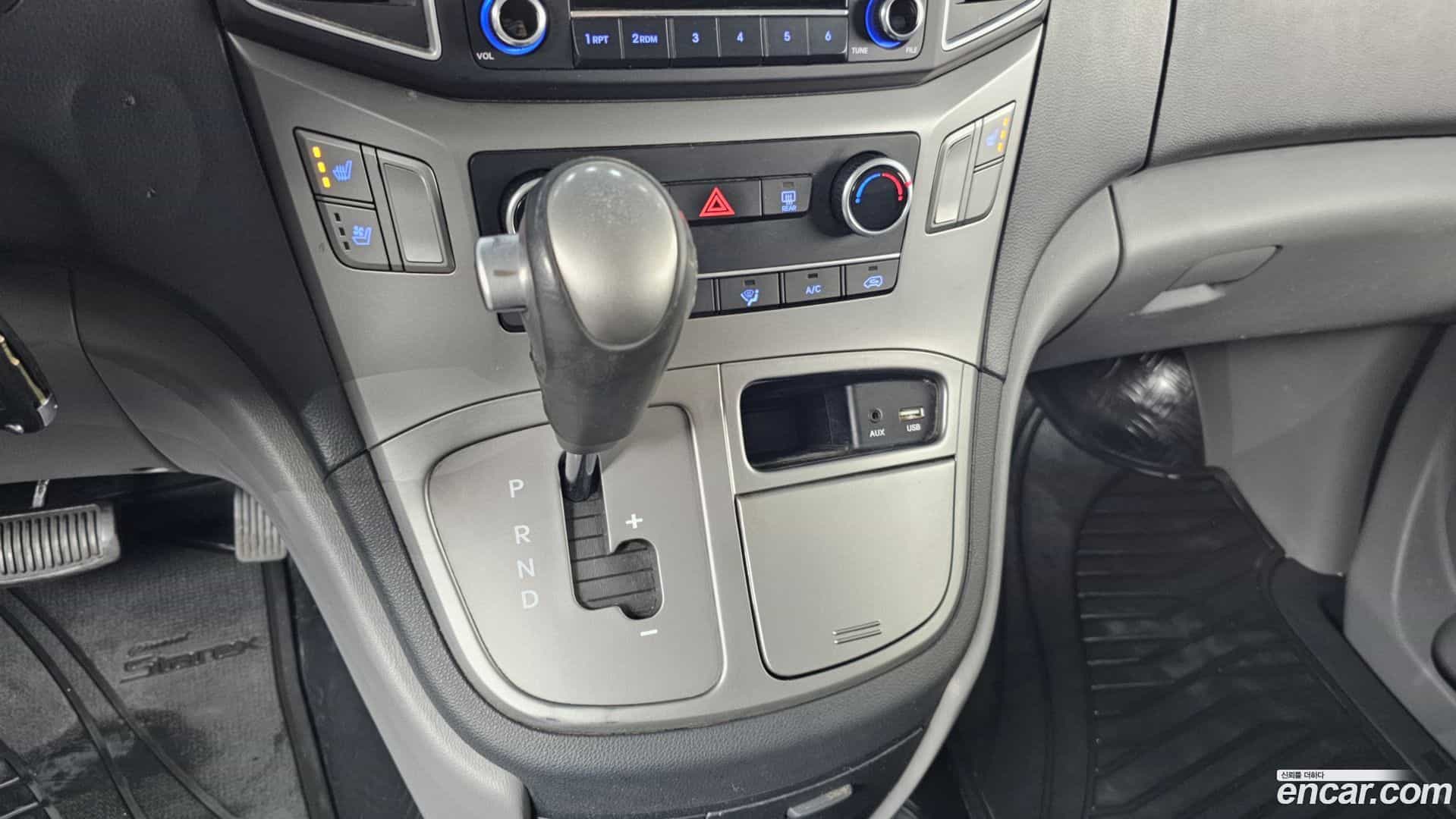 Starex Hyundai 2019.4-INNER-009