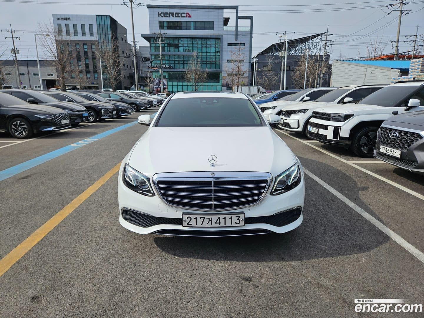Main__Slider__Photo:E-Class Mercedes-Benz 2018.0-0
