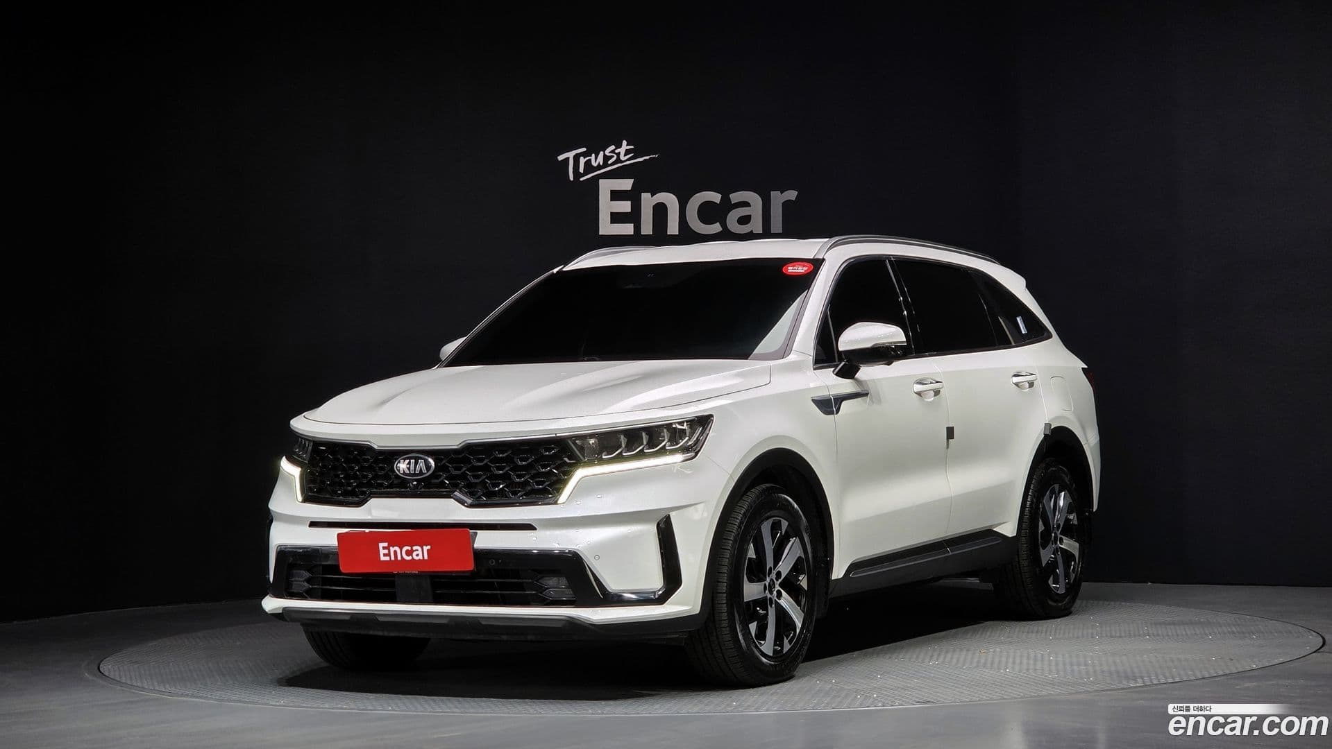 Main__Slider__Photo:Sorento Kia 2021.1-0