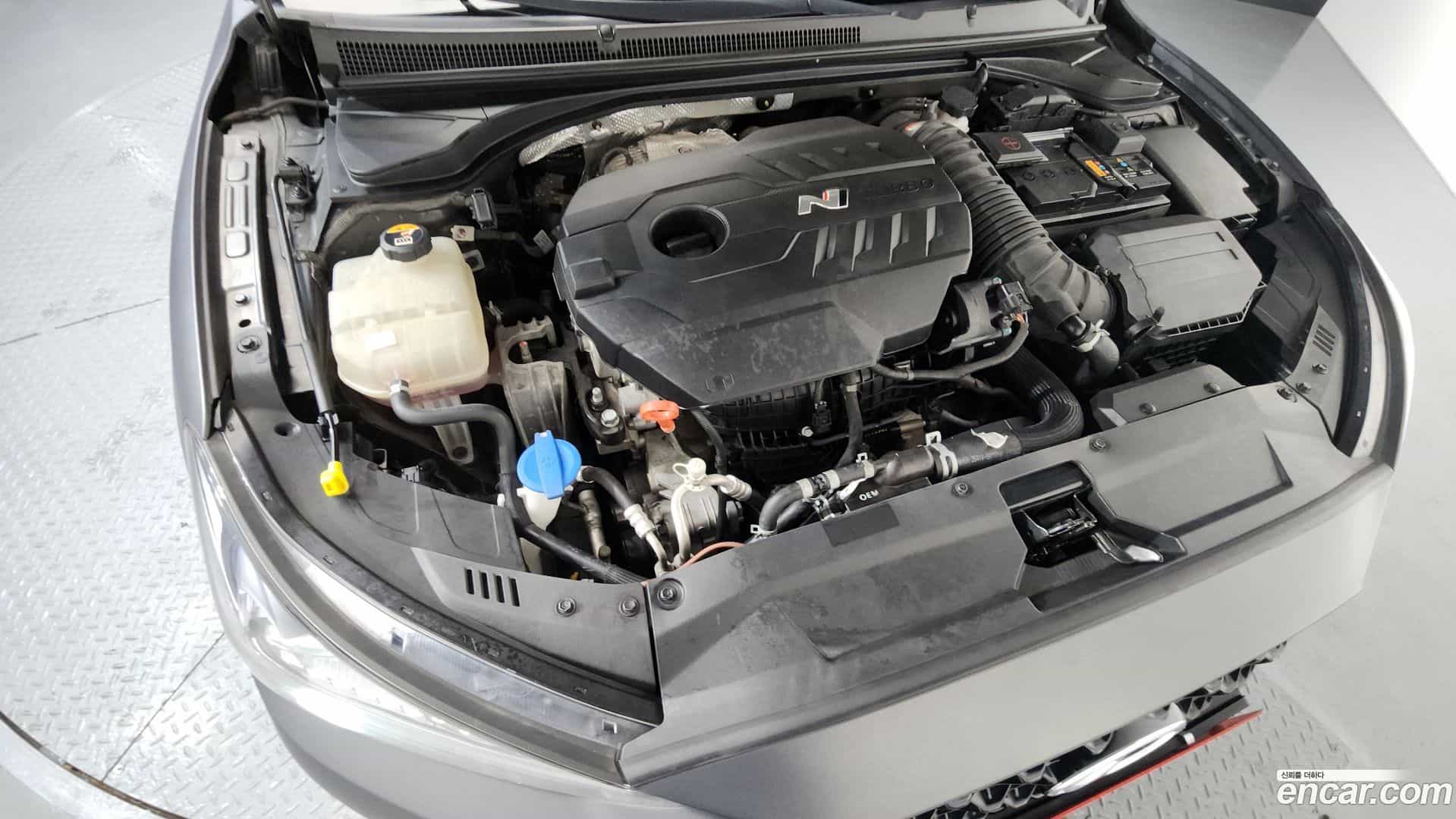 Veloster Hyundai 2019.6-INNER-006