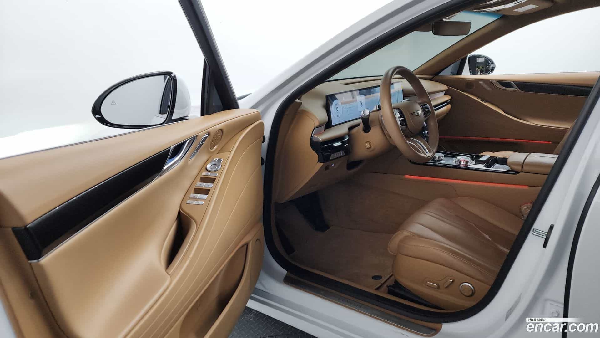 G80 Genesis 2024.0-INNER-010
