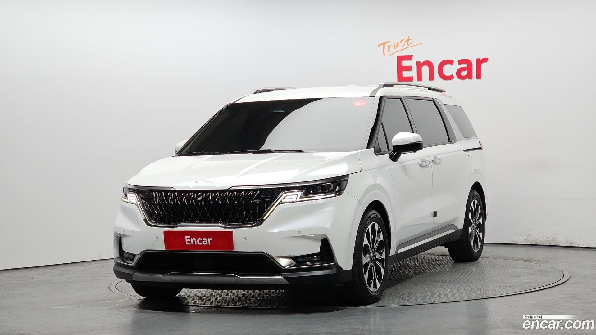 Main__Slider__Photo:Canival Kia 2021.11-0