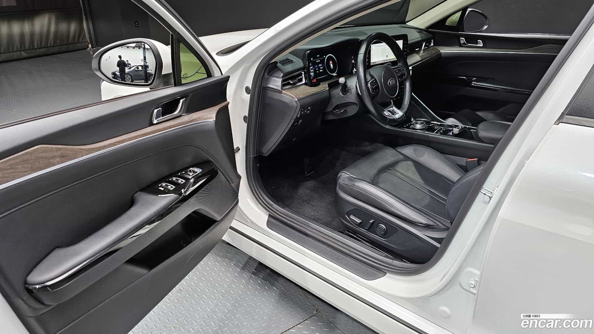 K5 Kia 2021.1-OPTION-015