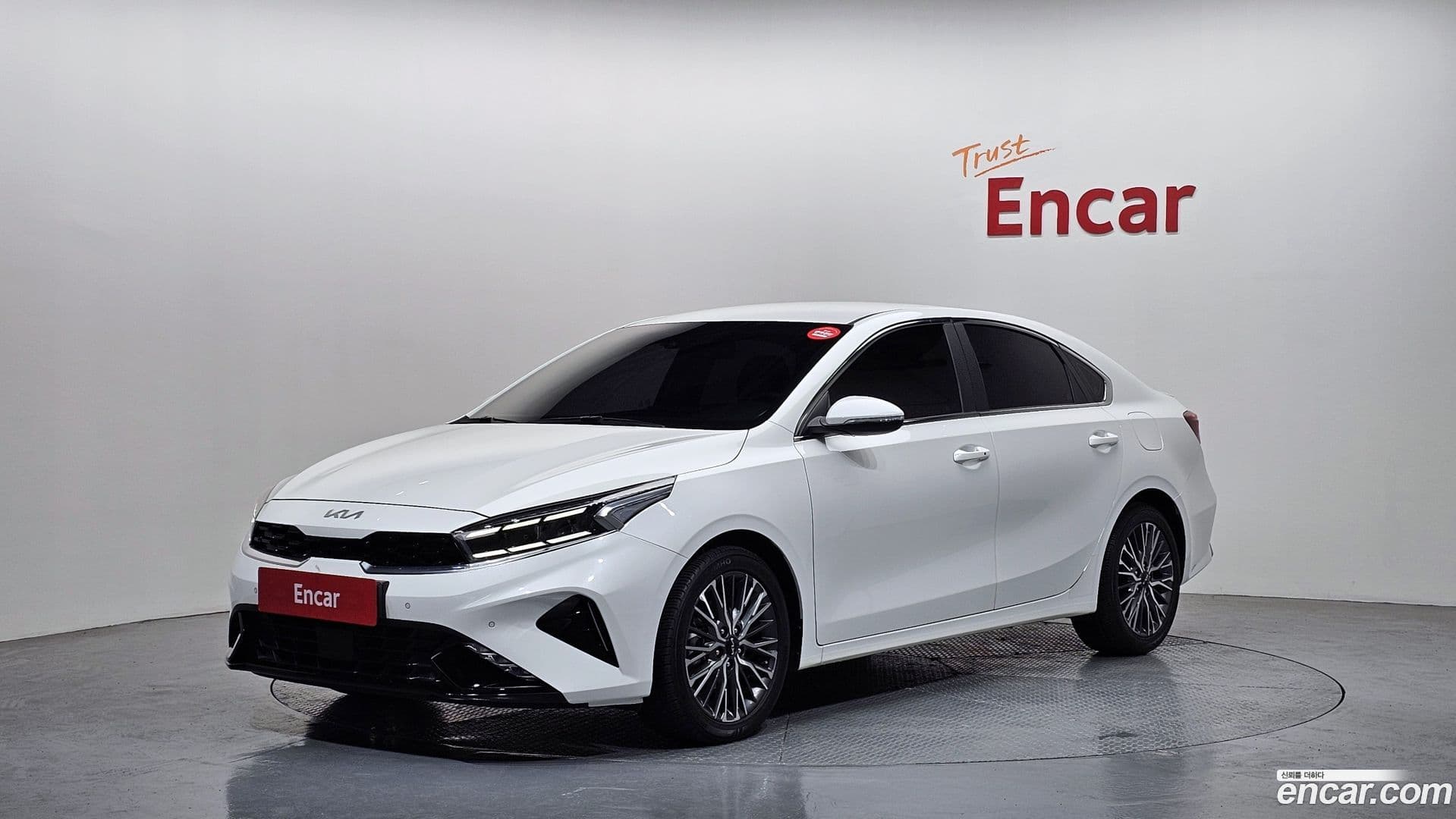 Main__Slider__Photo:K3 Kia 2023.9-0