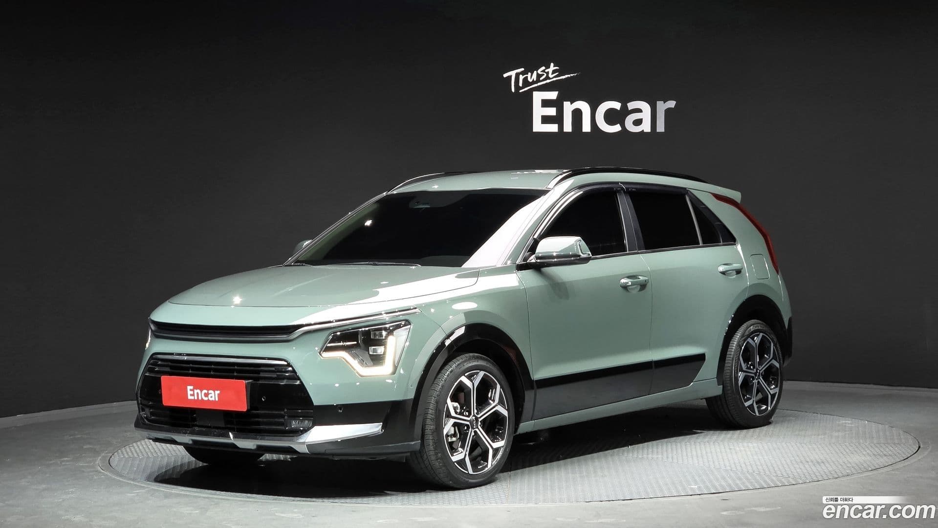 Main__Slider__Photo:Niro Kia 2025.2-0
