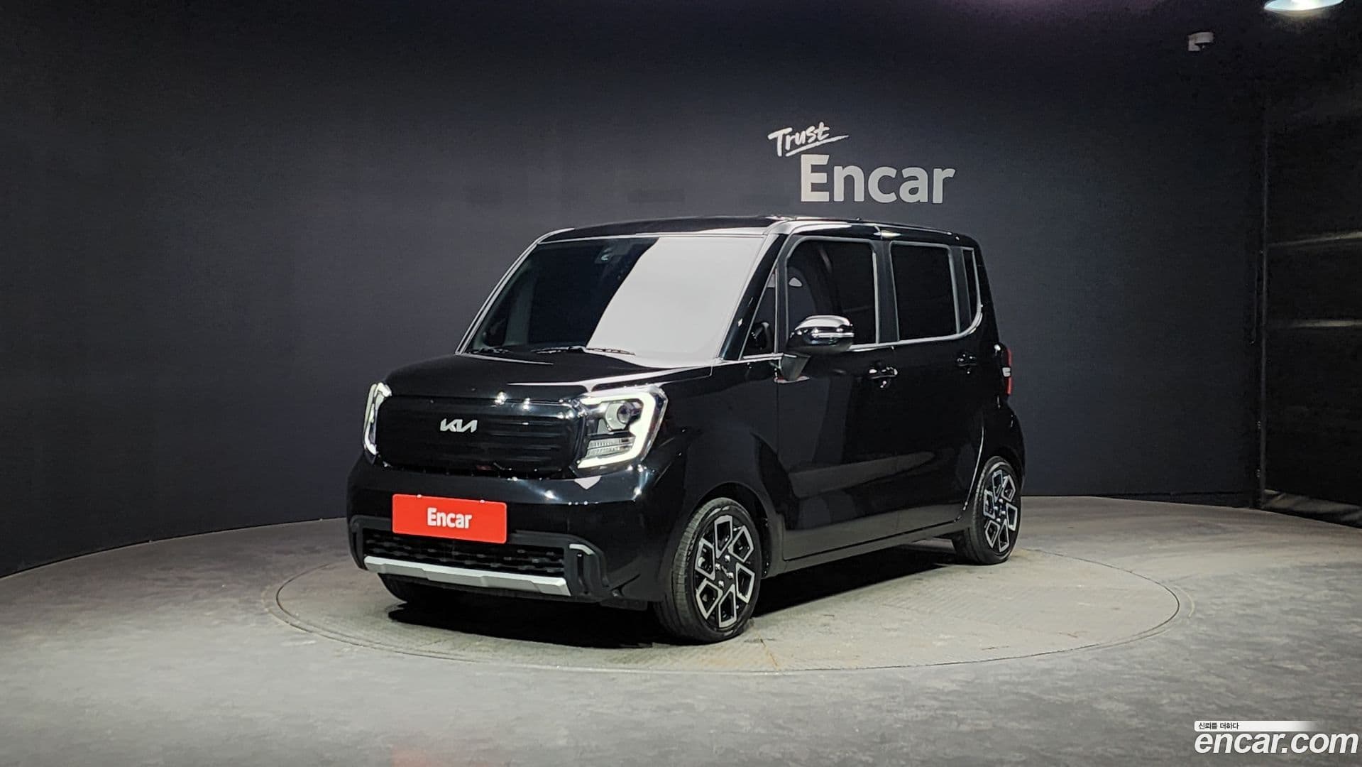 Main__Slider__Photo:RAY Kia 2024.3-0