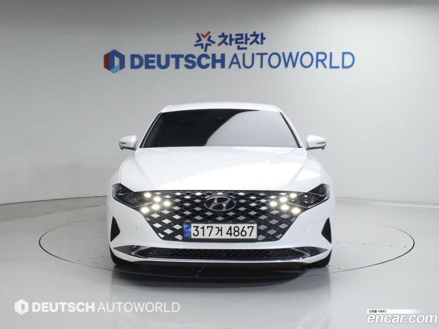 Main__Slider__Photo:Grandeur Hyundai 2020.9-0