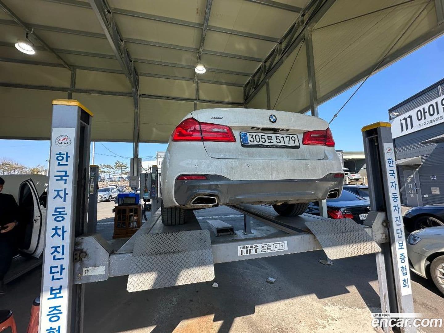 Main__Slider__Photo:5-Series BMW 2017.11-1