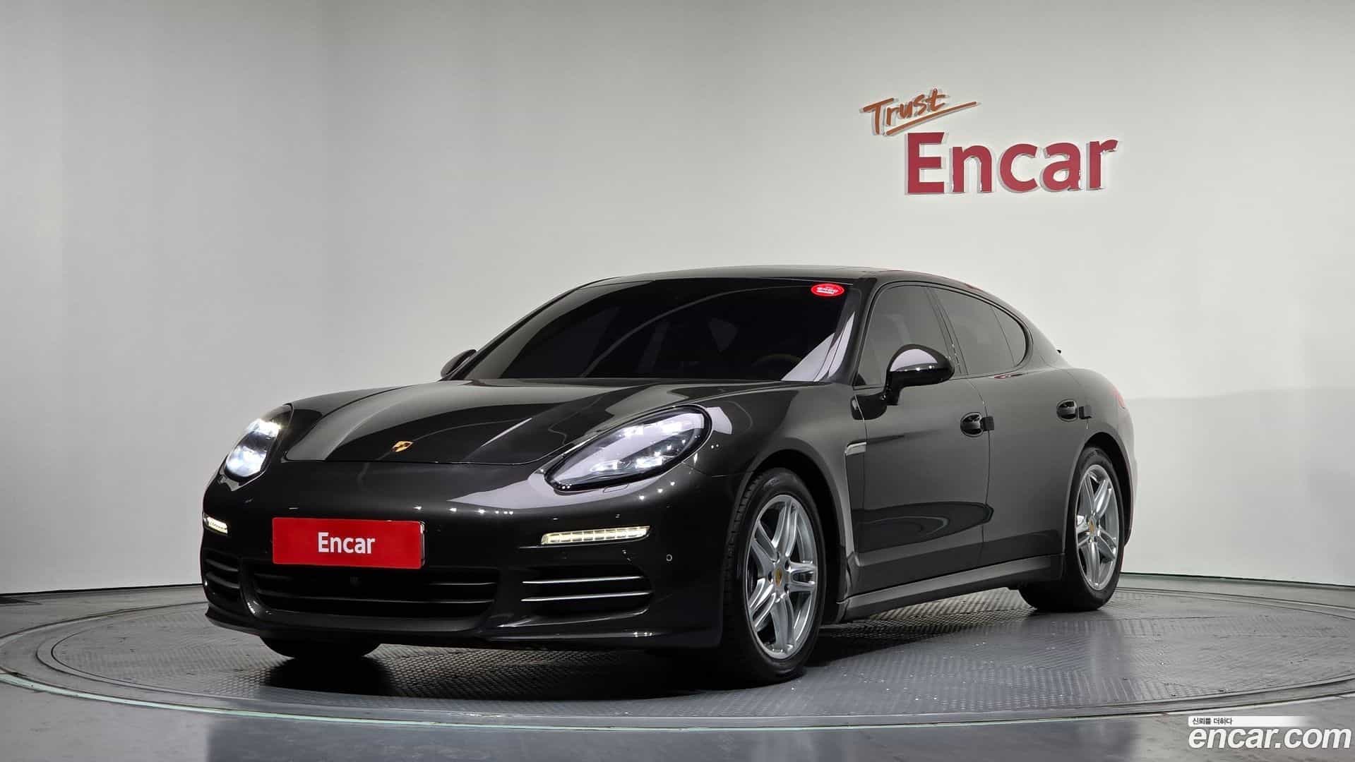 Panamera Porsche 2015.10-OUTER-003
